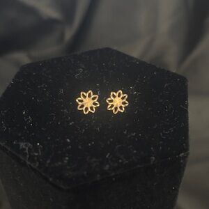 Delicate Gold Flower Stud Earrings - Women's Jewelry